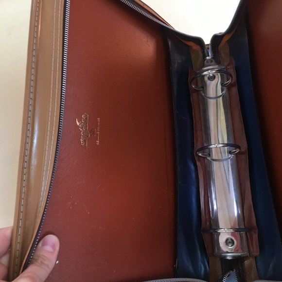 Vintage genuine cowhide zippered portfolio/binder - Picture 4 of 4